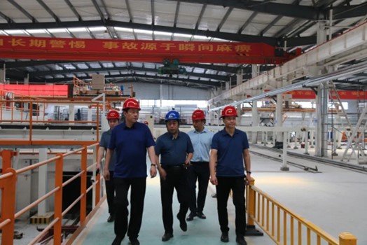 崔仲民總經(jīng)理到子公司調(diào)研指導(dǎo)安全生產(chǎn)、疫情防控和生產(chǎn)經(jīng)營工作